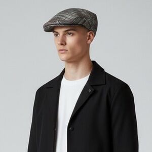 🌻Lochcarron of Scotland Tartan Hat Size Small  Excellent condition